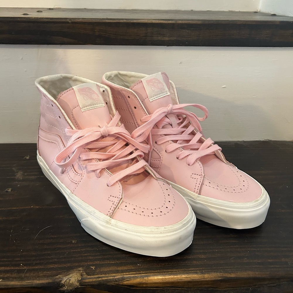 NWOT Pink Vans Soft Leather Sk8-Hi high top sneaker, size 8.5